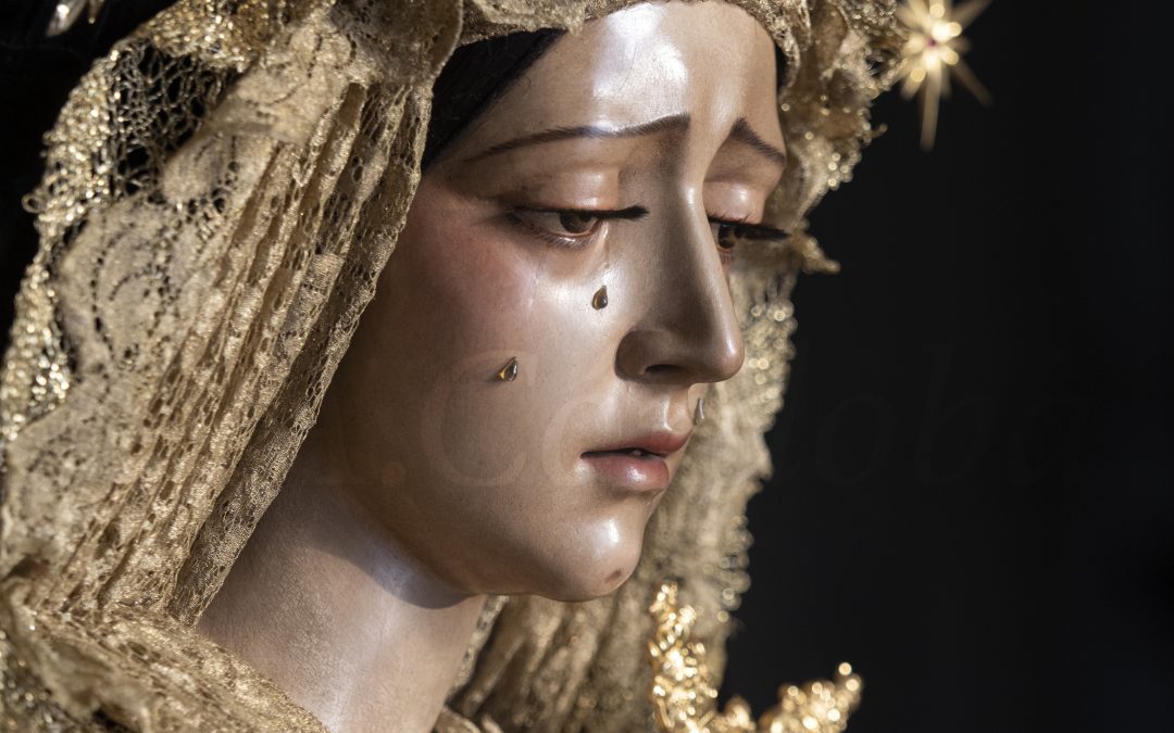 Veneración de los fieles a María Santísima de la Caridad