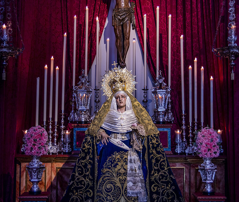 Solemne Besamanos de Nuestra Señora y Madre de los Desamparados