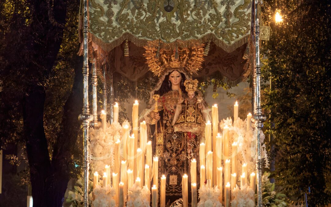 Procesión de Nuestra Señora del Carmen Coronada y Santa Teresa de Jesús