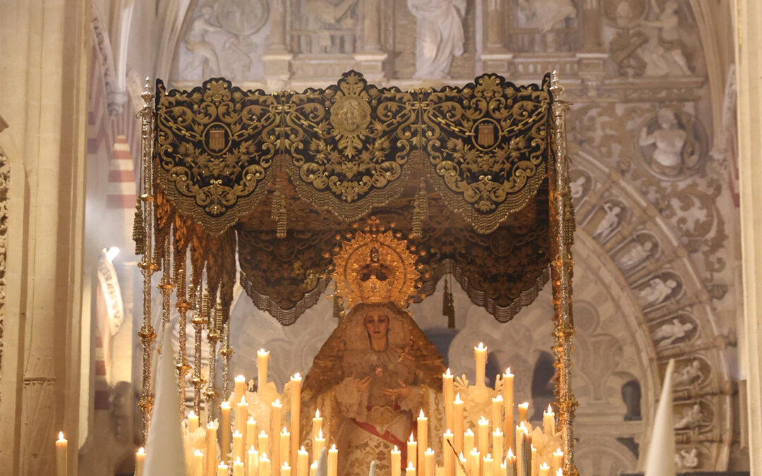 Ensayo de costaleros de la cuadrilla de Nuestra Señora de la Merced