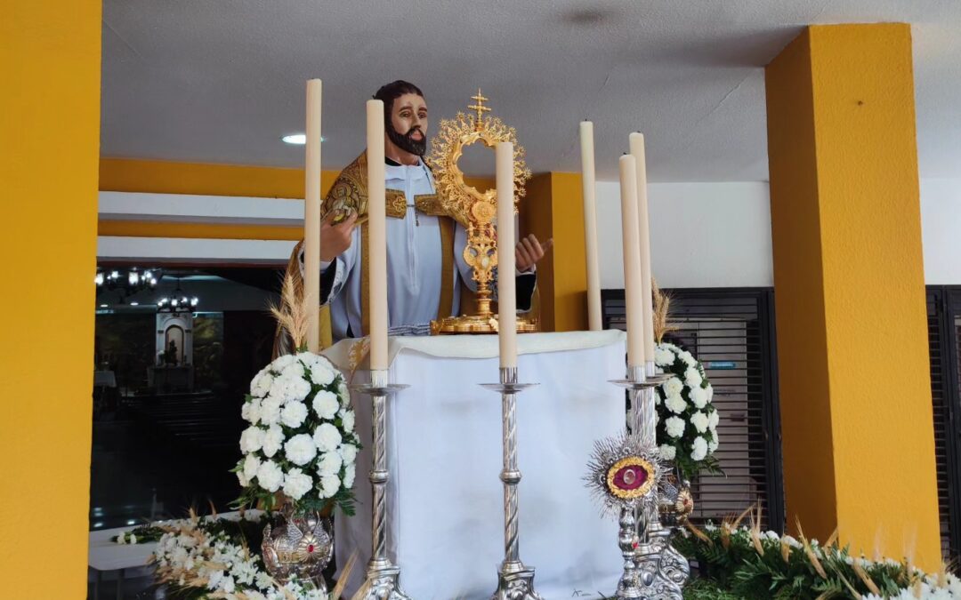 Procesión Eucarística del Grupo Parroquial Fervor y Plegarias