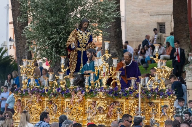 Vídeo del Saludo de Jesús de las Penas y de la Oración en el Huerto de Cabra a la Hermandad de la Santa Faz de Córdoba