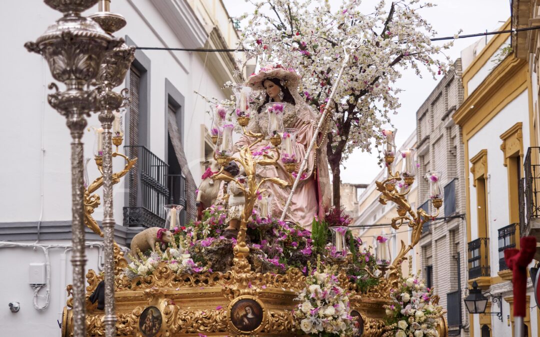 Igualá y ensayo de costaleros de la Divina Pastora de Almas de Capuchinos