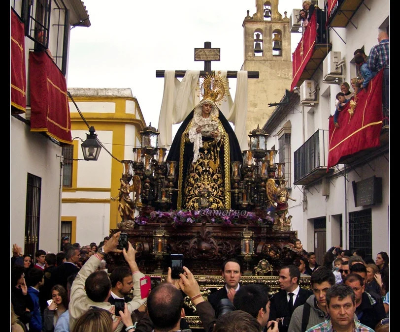 Rosario Vespertino Extraordinario de María Santísima en su Soledad