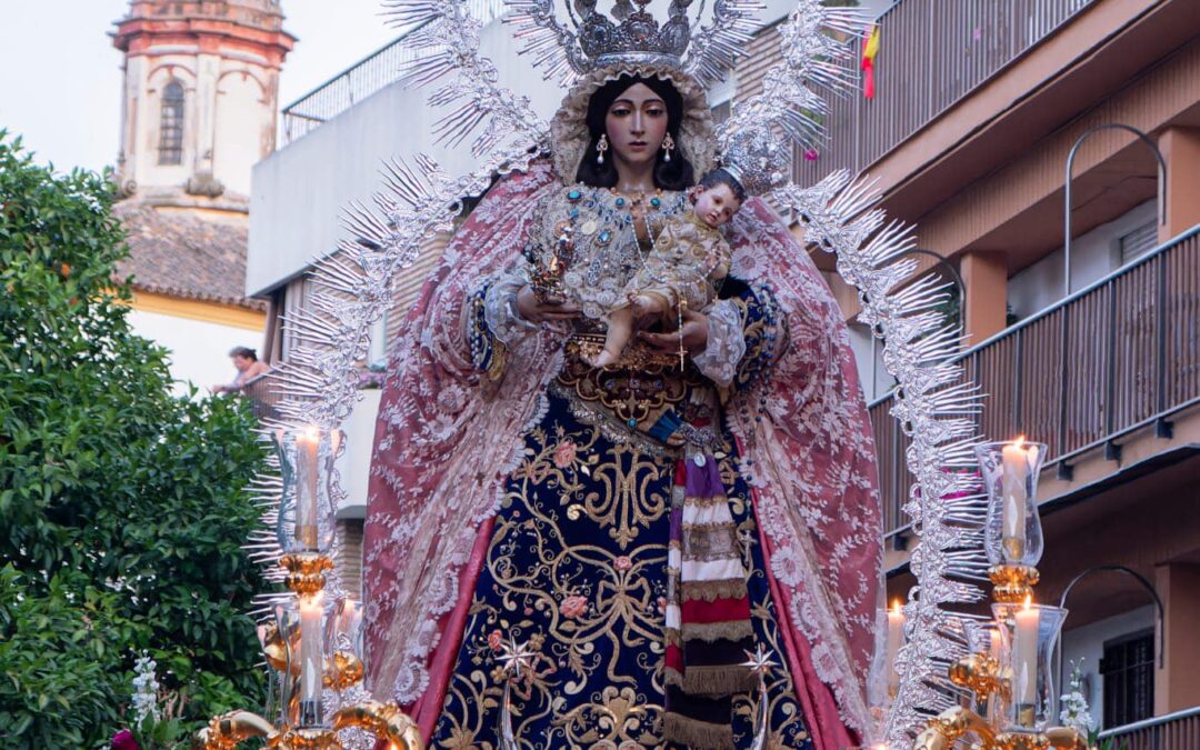 Procesión de Alabanzas de Nuestra Señora Reina de los Ángeles en sus Misterios Gloriosos