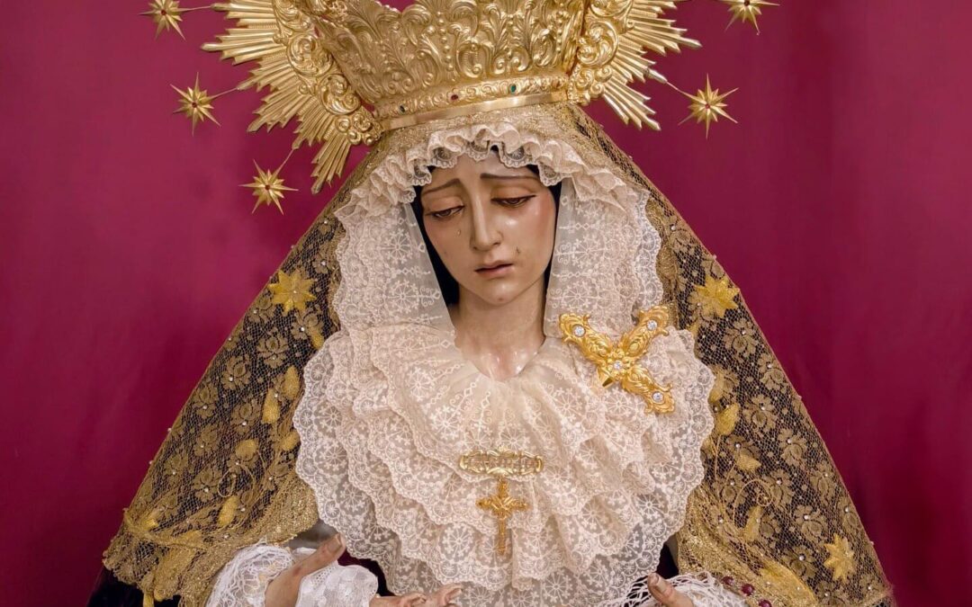 Rosario Vespertino presidido por María Santísima de la Caridad