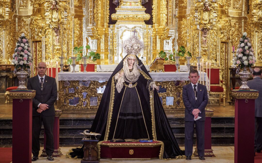 Besamanos de María Santísima de la Quinta Angustia