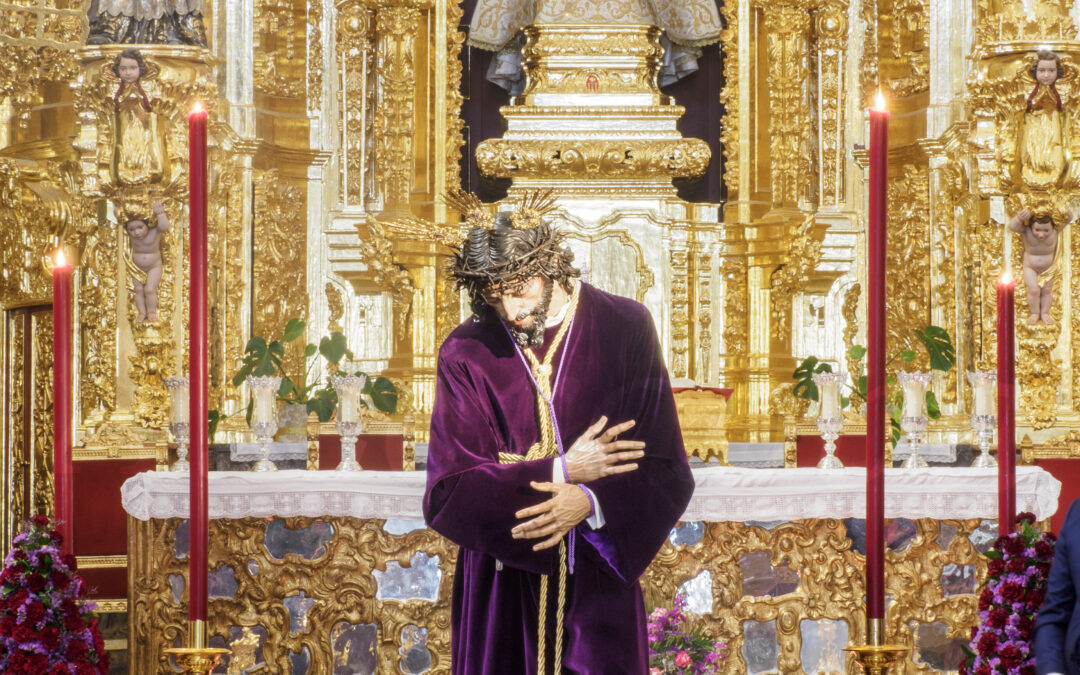 Besamanos de Nuestro Padre Jesús en su Soberano Poder