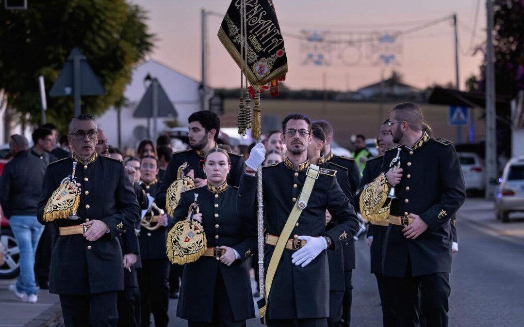 Concierto de marchas procesionales a cargo de la Banda de Cornetas y Tambores «Nuestra Señora de la Fuensanta» de Córdoba.