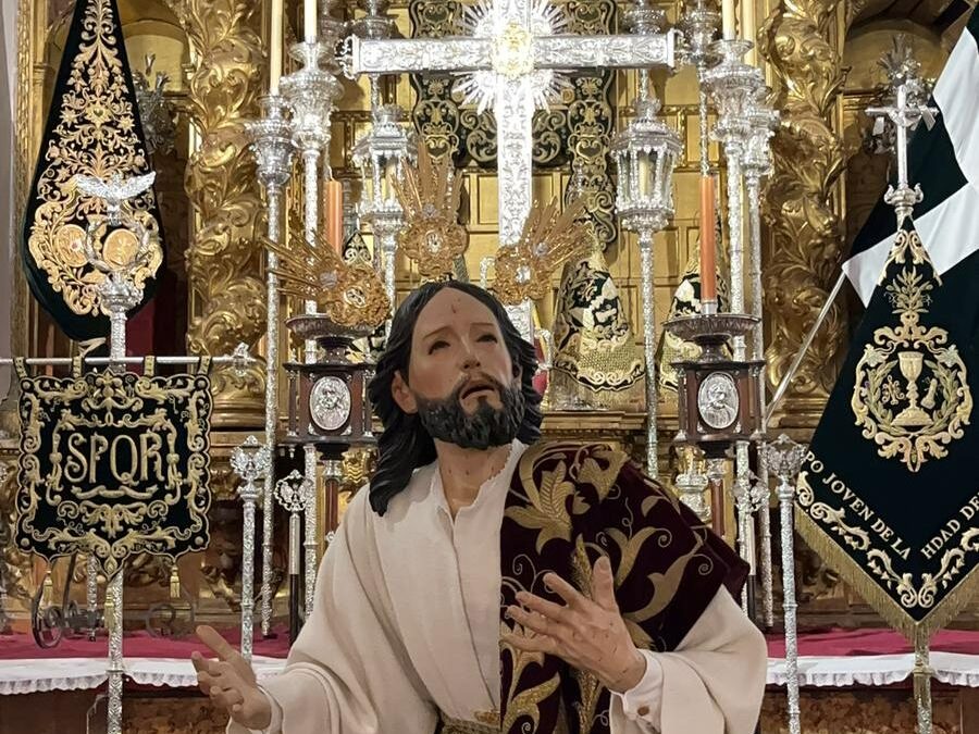 Rezo del Santo Vía Crucis con la imagen de Nuestro Padre Jesús de la Oración en el Huerto