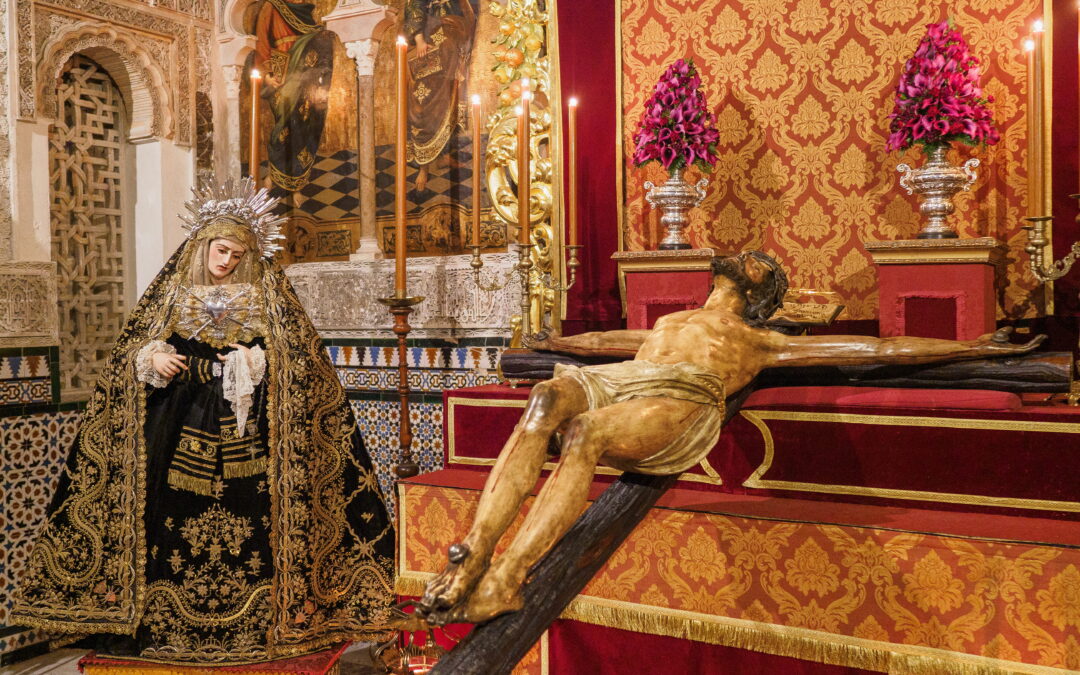 Besapiés del Santísimo Cristo de la Expiración y Besamanos de María Santísima del Silencio