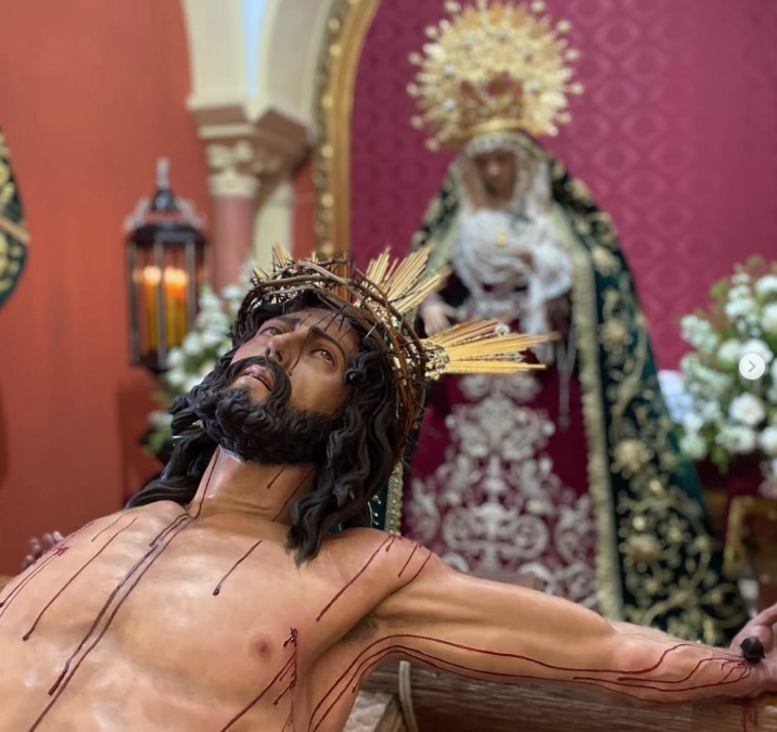 Besapiés del Santísimo Cristo de Oración y Caridad y besamanos de María Santísima de Salud y Consuelo