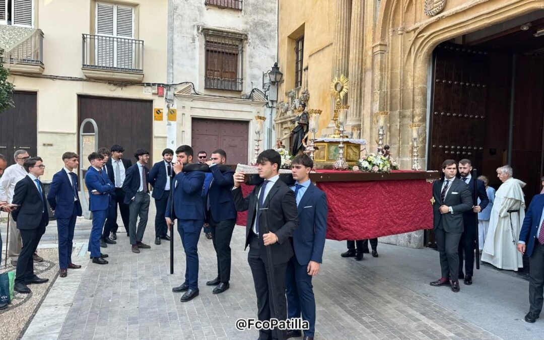 Procesión del Corpus Christi de la Hermandad de las Angustias