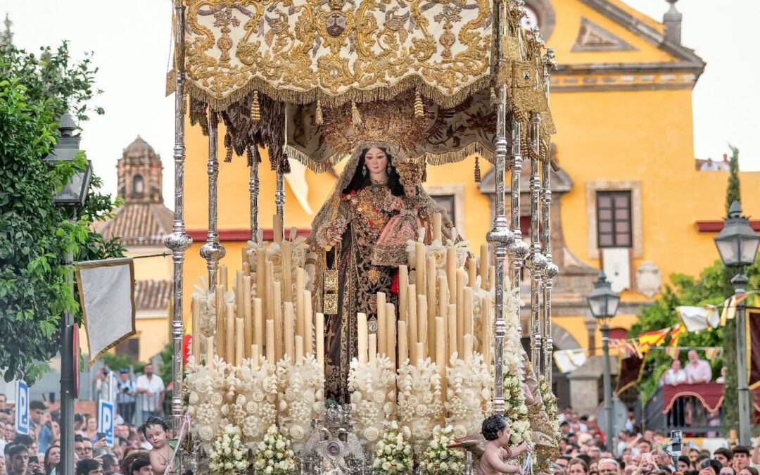 Procesión de Nuestra Señora del Carmen Coronada y Santa Teresa de Jesús