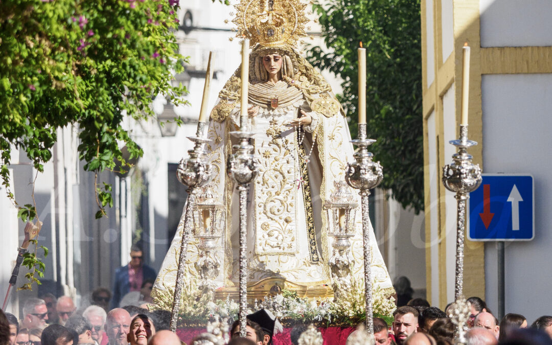 Rosario de la Aurora presidido por Nuestra Señora de la Merced